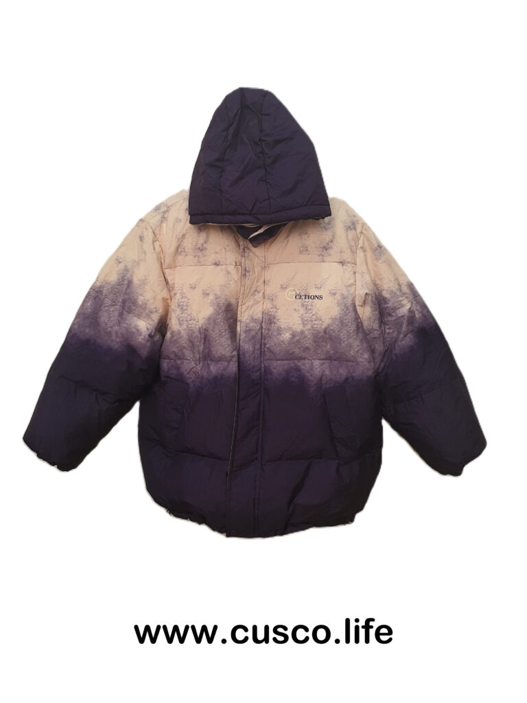 Casaca Acolchada con Degradado Crema a Morado